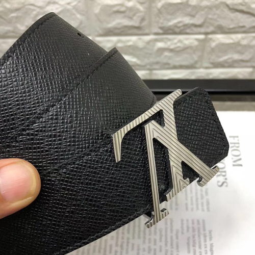 루이비통 벨트 너비 4.0mm L10332