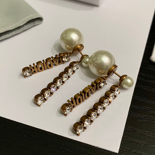 디올 귀걸이 D4013 2020/신상 (정품과 비교가능한 퀄리티)