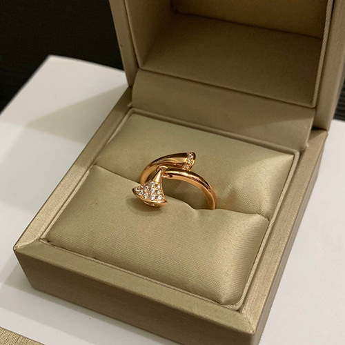 불가리 반지 B5060 2020/신상  (정품과 비교가능한 퀄리티)