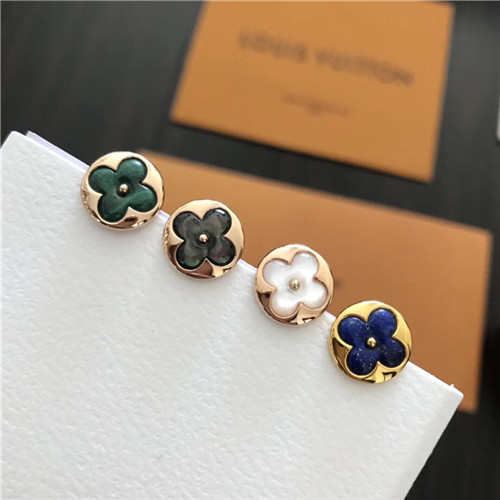 루이비통 귀걸이 L4033 2020/신상  (색상 카톡상담)  (정품과 비교가능한 퀄리티)