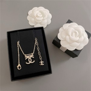 샤넬 목걸이 C8741 2025/신상 (정품과 비교가능한 퀄리티)