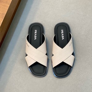 프라다 남성용 슬리퍼 P34532-1 2025/신상