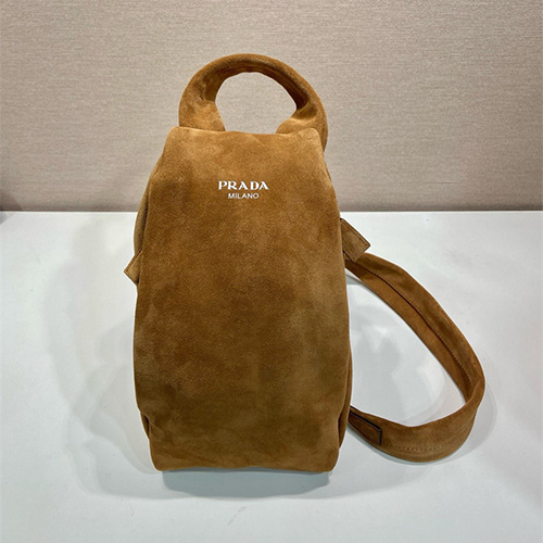 프라다 스웨이드 백팩 2VZ114 2025/신상