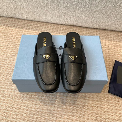 프라다 여성용 슬리퍼 P67884-2 2025/신상