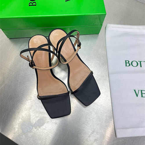 보테가 여성용 샌들 BV47281-1 2025/신상