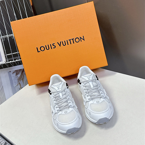 루이비통 남여공용 스니커즈 L93239-2 2025/신상