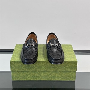 구찌 남성용 로퍼 G44438-2 2025/신상