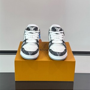 루이비통 남여공용 스니커즈 L93220-2 2025/신상