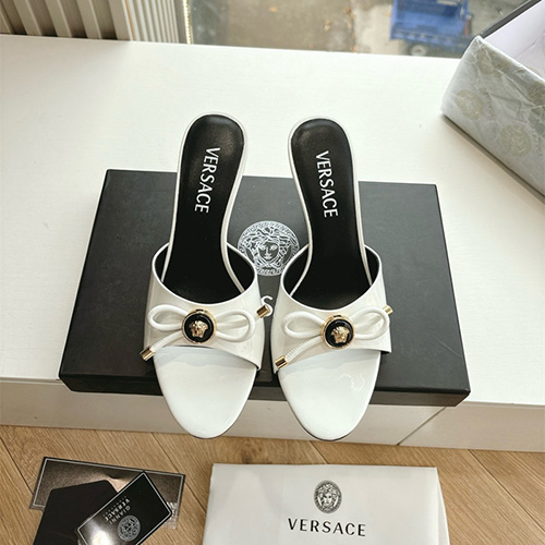 베르사체 여성용 슬리퍼 V51489-1 2025/신상