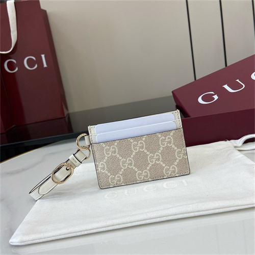 구찌 GG 엠블럼 카드/명함지갑 819121 2025/신상