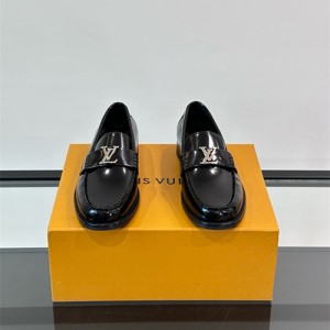 루이비통 남성용 구두 L44785-2 2025/신상