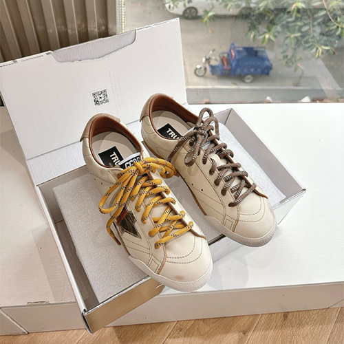 골든구스 남여공용 스니커즈 G70622-1 2025/신상