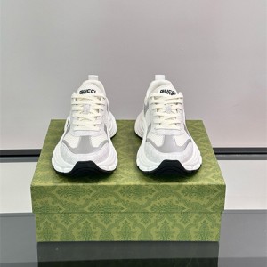 구찌 남성용 스니커즈 G81880-1 2025/신상