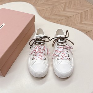 미우미우 여성용 스니커즈 M55624-1 2025/신상