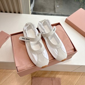 미우미우 여성용 단화 M82362-2 2025/신상