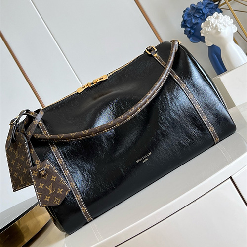 루이비통 크로스백 M13668 2025/신상