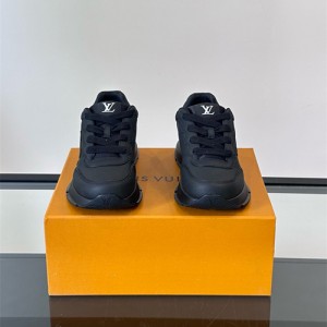 루이비통 남성용 스니커즈 L67432-2 2025/신상