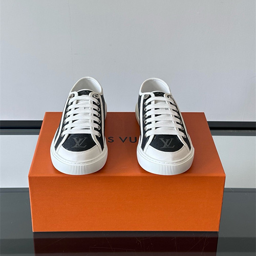 루이비통 남여공용 스니커즈 L92320-2 2025/신상