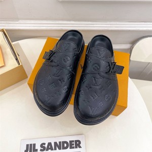 루이비통 남여공용 슬리퍼 L51282-1 2025/신상