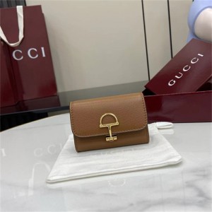 구찌 소프트비트 콘티넨탈 카드/명함지갑 828148 2025/신상