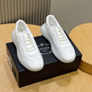 프라다 남성용 스니커즈 P97829-1 2025/신상