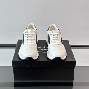 프라다 남성용 스니커즈 P97920-1 2025/신상