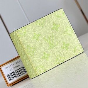 루이비통 멀티플 반지갑 M14111 2025/신상