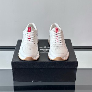 프라다 남성용 스니커즈 P97909-1 2025/신상