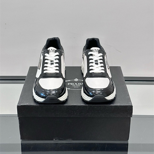 프라다 남성용 스니커즈 P98900-1 2025/신상