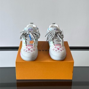 루이비통 남여공용 스니커즈 L87542-2 2025/신상