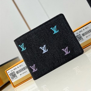 루이비통 멀티플 반지갑 M13964 2025/신상