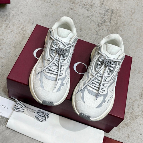 구찌 남여공용 스니커즈 G32181-2 2025/신상