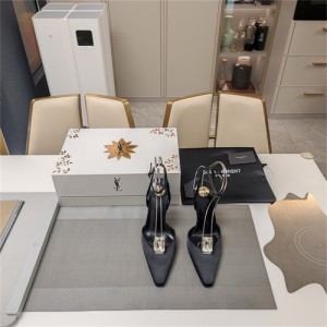 생로랑 여성용 샌들 (굽높이10CM) Y78808-1 2025/신상