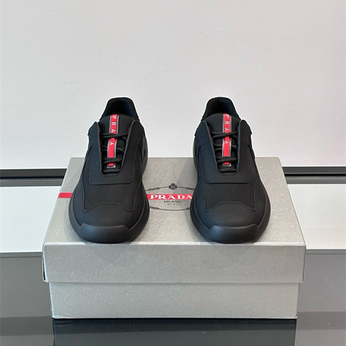 프라다 남성용 스니커즈 P90930-2 2025/신상