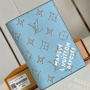 루이비통 여권지갑 M15075 2025/신상