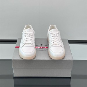 프라다 남성용 스니커즈 P98829-1 2025/신상