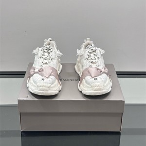 발렌시아가 여성용 스니커즈 B49128-2 2025/신상