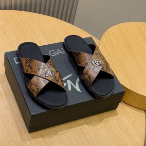 돌체앤가바나 남성용 슬리퍼 D68654-1 2025/신상