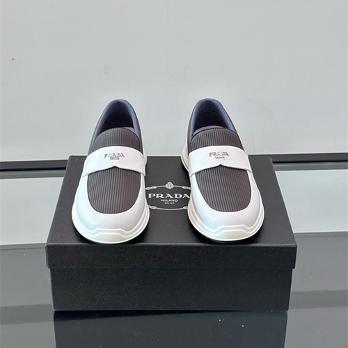 프라다 남성용 로퍼 P46633-1 2025/신상