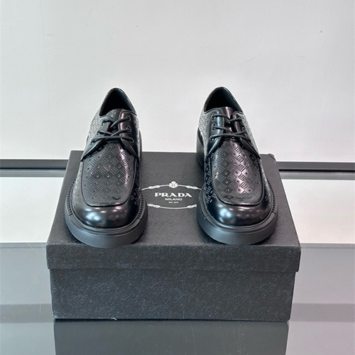 프라다 남성용 로퍼 P47634 2025/신상