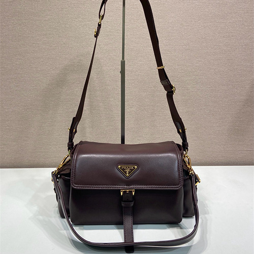 프라다 익스플로러 스웨이드 양가죽 숄더백 1BD394 2025/신상
