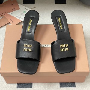 미우미우 여성용 슬리퍼 (굽높이5.5CM) M45135-2 2025/신상