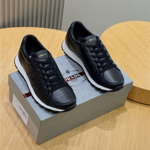 프라다 남성용 스니커즈 P98810-1 2025/신상