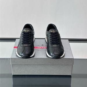 프라다 남성용 스니커즈 P97920-1 2025/신상