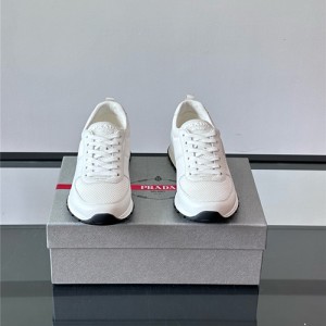 프라다 남성용 스니커즈 P99839-2 2025/신상