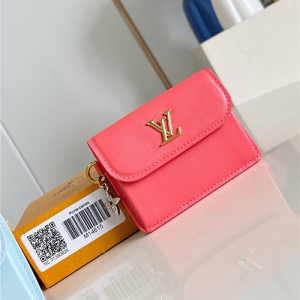 루이비통 타이니 렉토 카프스킨 카드/명함지갑 M14615 2025/신상