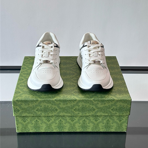 구찌 남성용 스니커즈 G85392-1 2025/신상