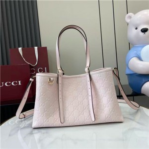 구찌 GG 엠블럼 스몰 토트백 815214 2025/신상