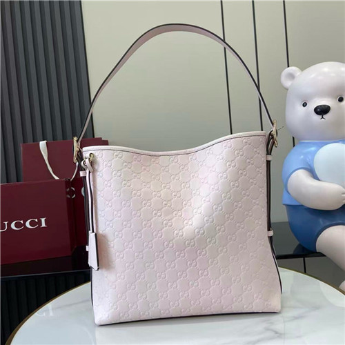 구찌 GG 엠블럼 미디엄 숄더백 847452 2025/신상