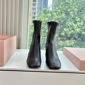 미우미우 여성용 부츠 M65495-1 2025/신상